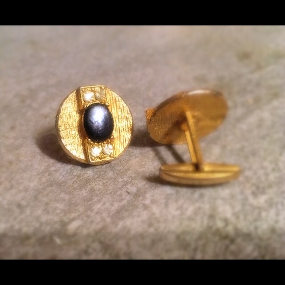 Vintage gold cuff links with onyx, diamonds - Picture 2 of 3